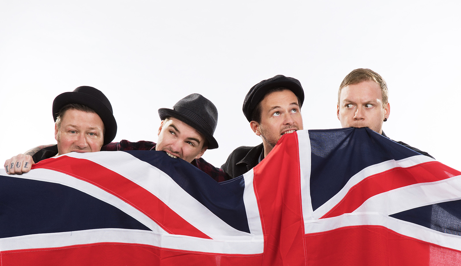 BUSTER-SHUFFLE-FLAG-IMG